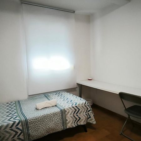 Alojamiento La Paz Linares  Bagian luar foto
