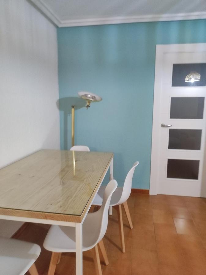 Alojamiento La Paz Linares  Bagian luar foto